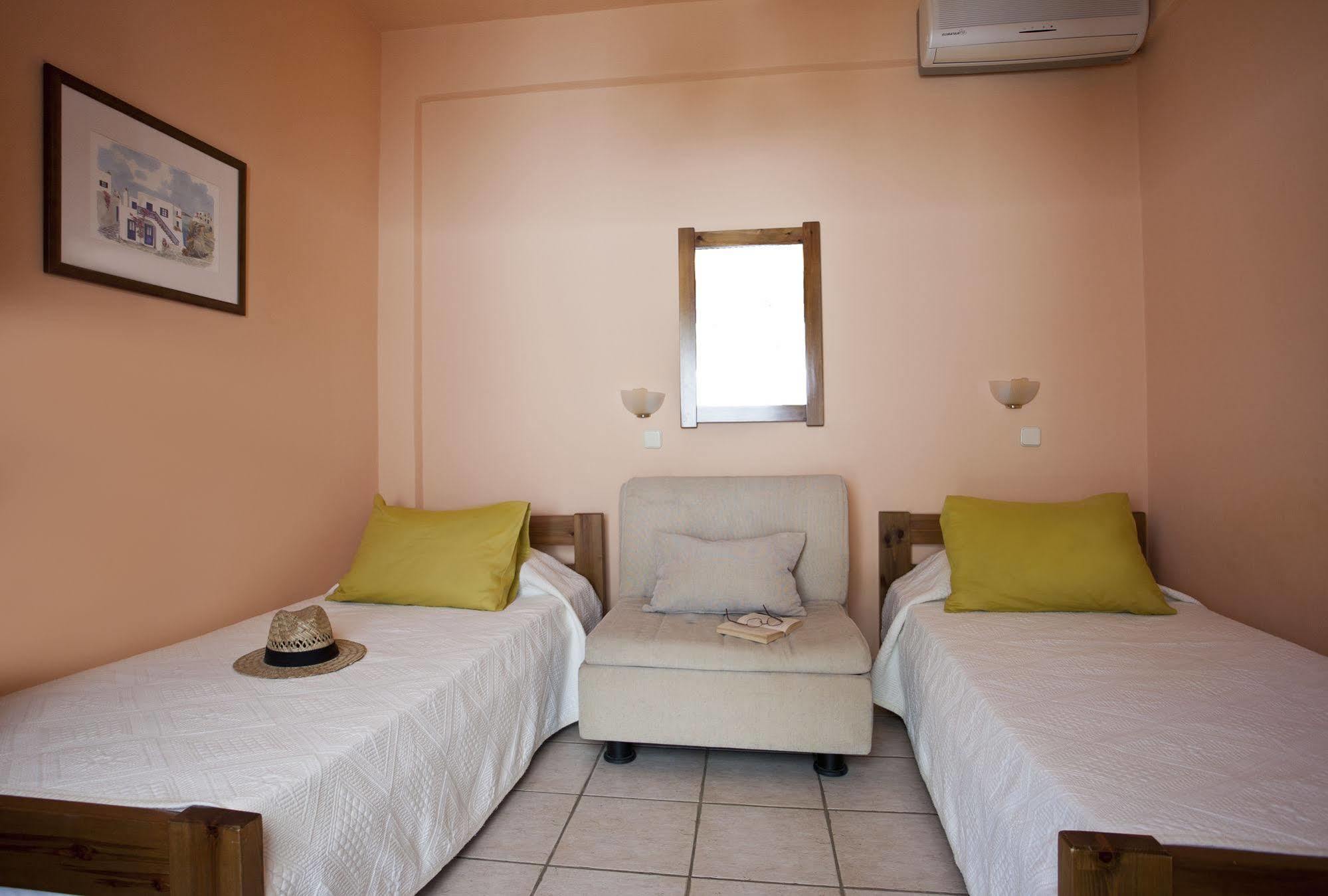 Stefano Apartments ناوسا المظهر الخارجي الصورة